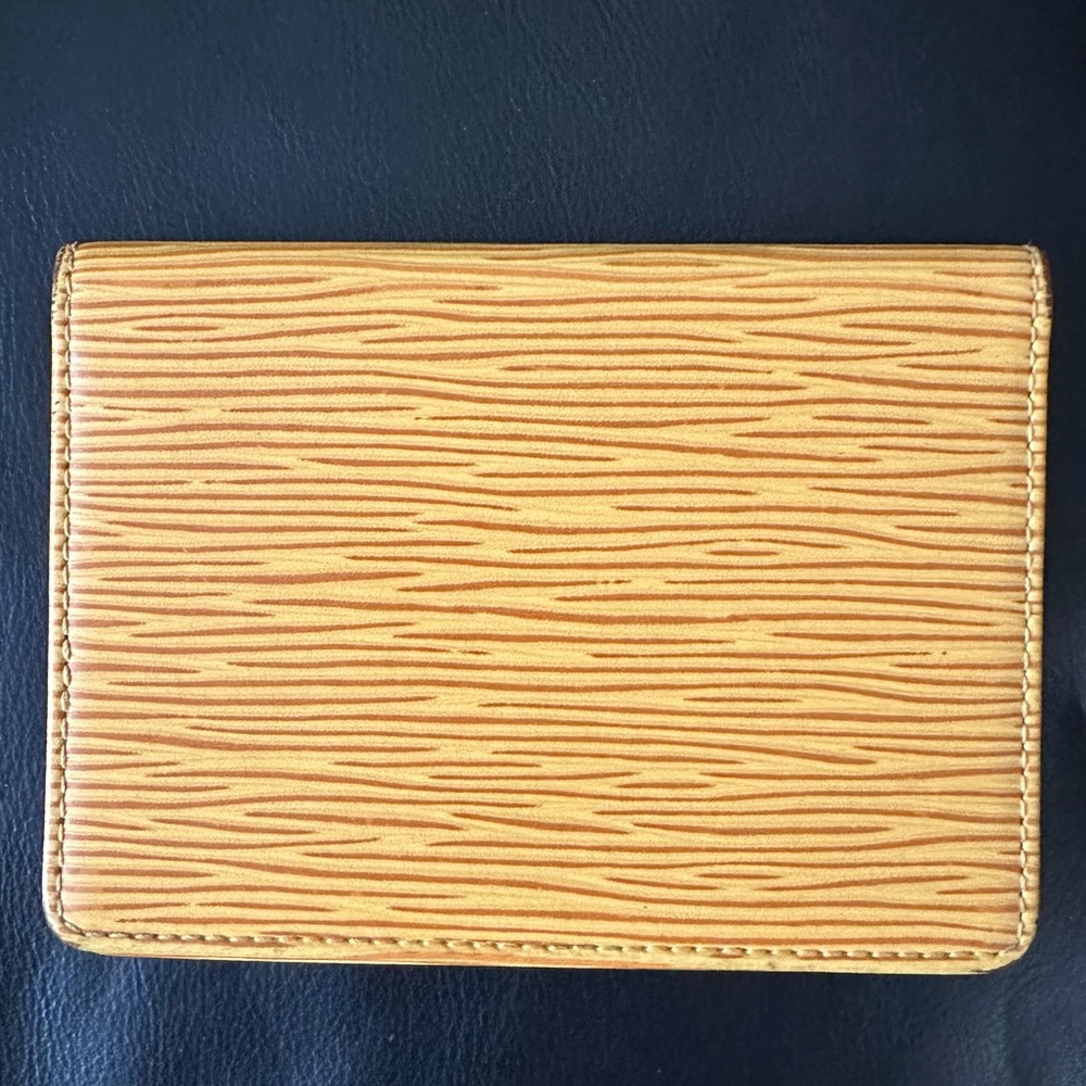 Authentic Louis Vuitton Eli Card Holder in Yellow and Purple - Picture 3 of 9